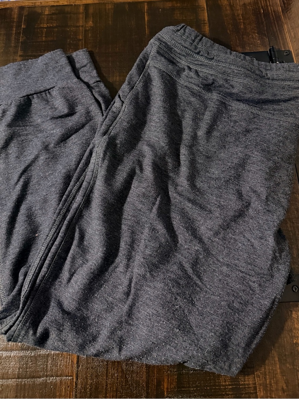 Free2B Joggers